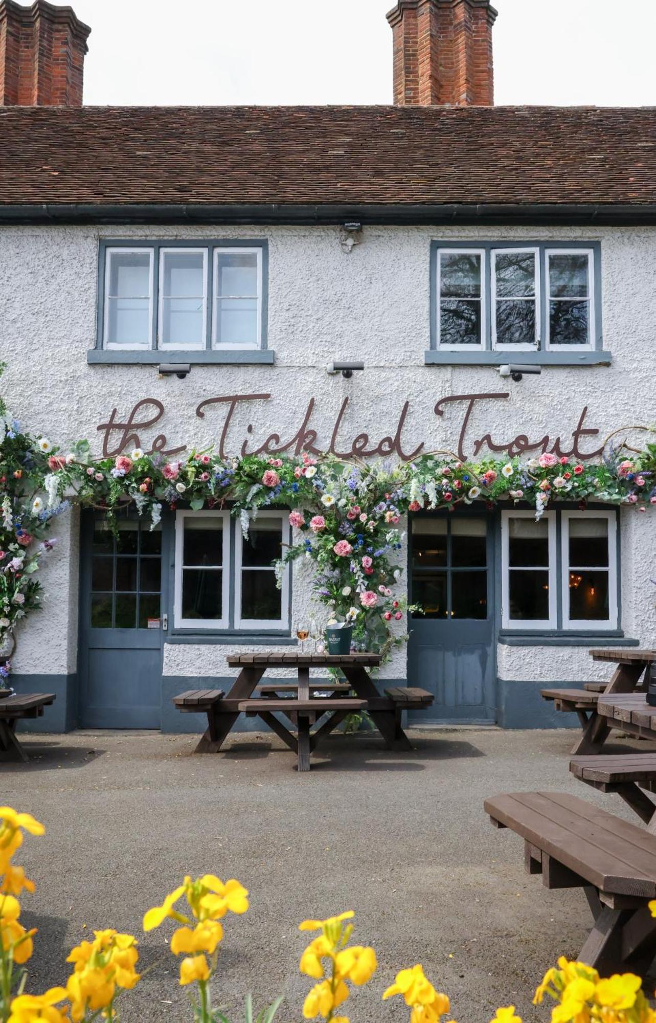 Hotel The Tickled Trout Maidstone Exterior foto